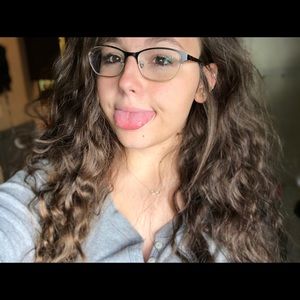 Meet your Posher, Hailee